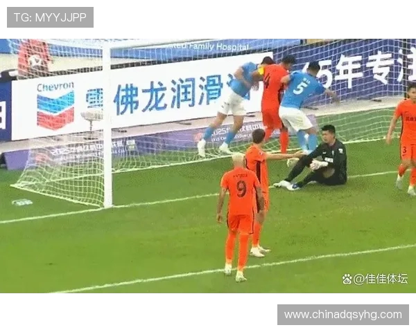 穆尼奥斯回应拜合拉木被指挑衅称未看到相关动作引发热议