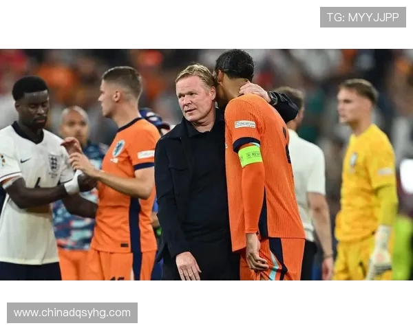 内维尔批评凯尔凯兹像孩子乱跑质疑范戴克表现稳定性问题